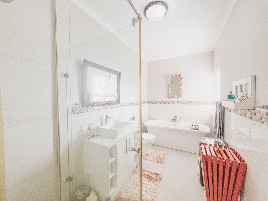 3 Bedroom Property for Sale in Langebaan Country Estate Western Cape